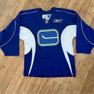 VANCOUVER CANUCKS RINK LOGO JERSEY REEBOK, Sz S
